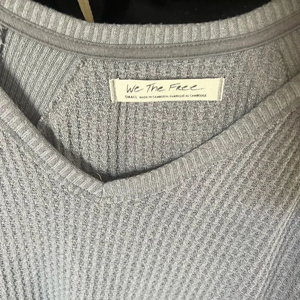 FREE PEOPLE THERMAL PULLOVER - Picture 4 of 4